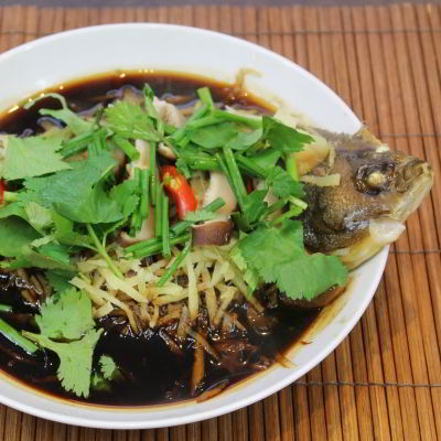 Steamed Fish with Ginger 清蒸鱼