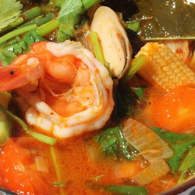TOM YAM KUNG, Thai Soup with Shrimp and Tamarind - ต้มยำกุ้ง