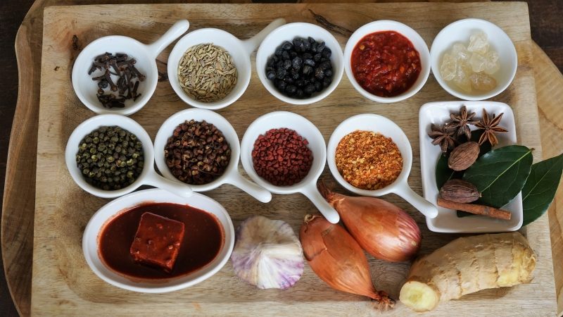 Ingredients of the spice sauce for the broth