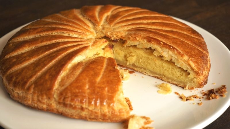 Almond Kings' Cake