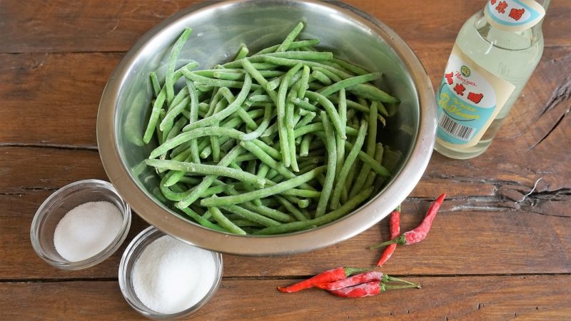 Pickled green beans ingredients