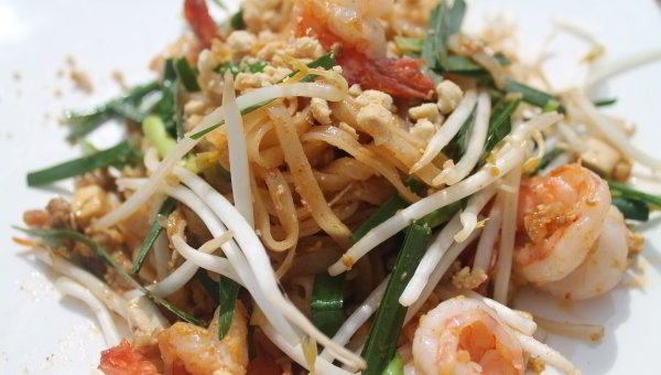 Porc and Prawn Pad Thai