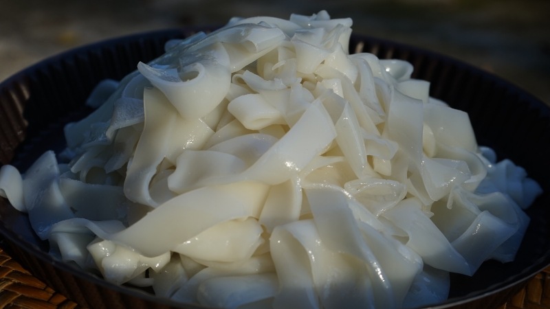 Homemade Fresh Rice Noodles (very easy to make)