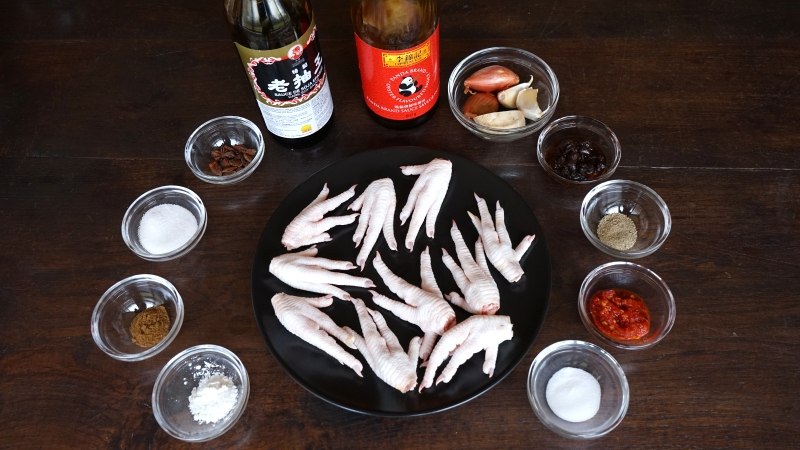 Chinese Traditional Chicken Feet Ingredients