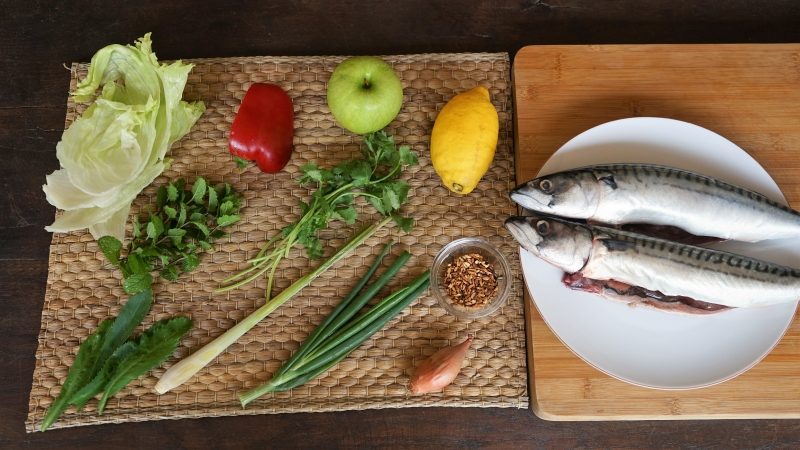 Crispy Fish Salad Ingredients