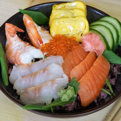 Chirashi-Sushi bowl