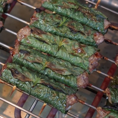 Grilled Beef in Piper Lolot leaves 'Bo La Lot'