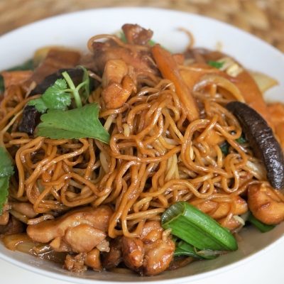 Stir Fry Chicken Noodles - Chow Mein