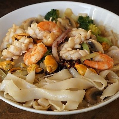 Stir-Fried Seafood Rice Noodles