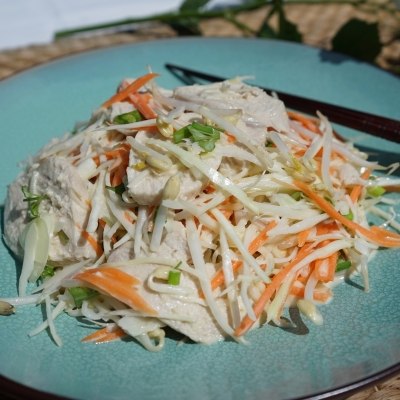 Salade de Chou Blanc et de Poulet à la Mayonnaise Chinoise