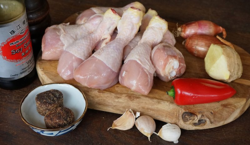 Poulet indonésien à la sauce de soja sucrée 'Ayam Kecap' - les ingrédients