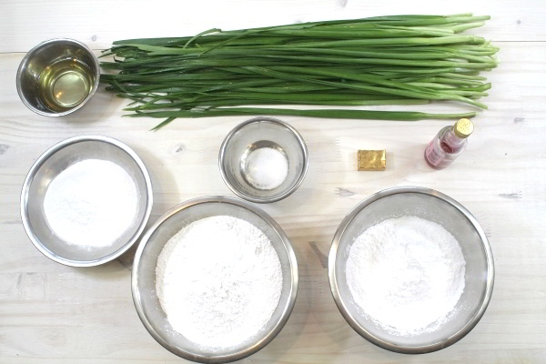 Steamed Garlic Chives Dumplings Ingredients