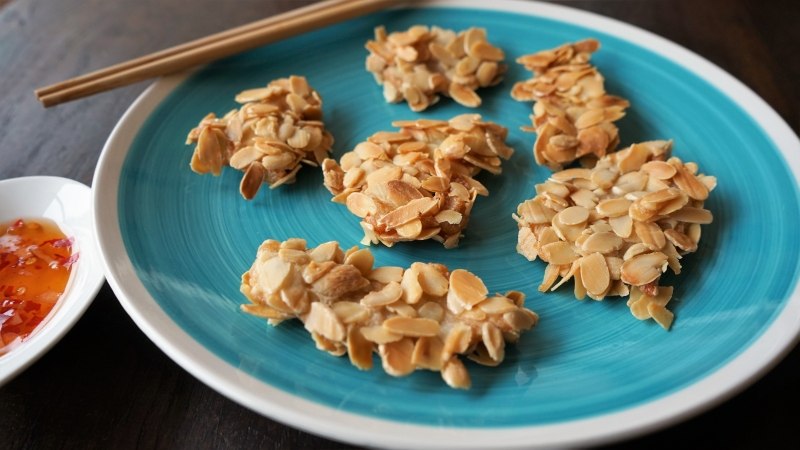 Crunchy Almond Chicken