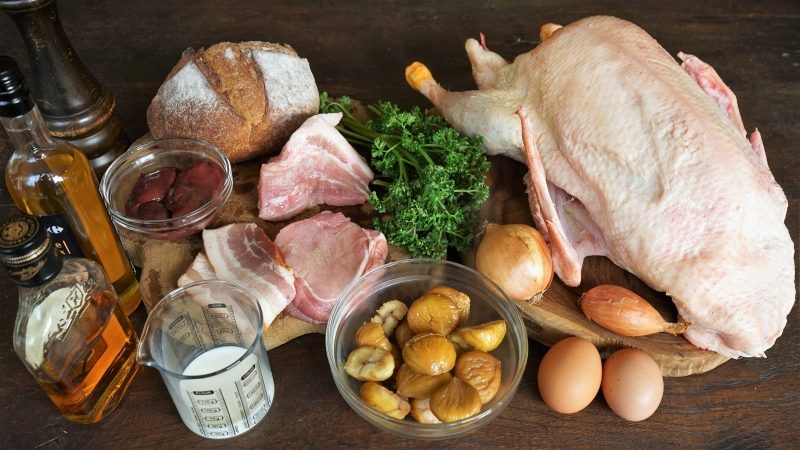Farce à la viande et aux châtaignes pour volaille de Noël  - les ingrédients