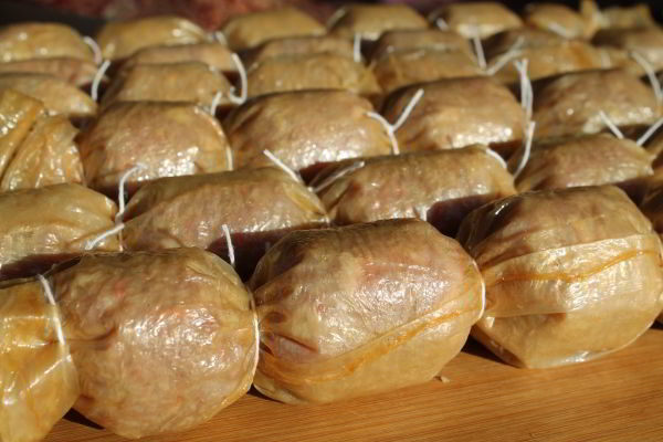 Crab rolls after steaming 