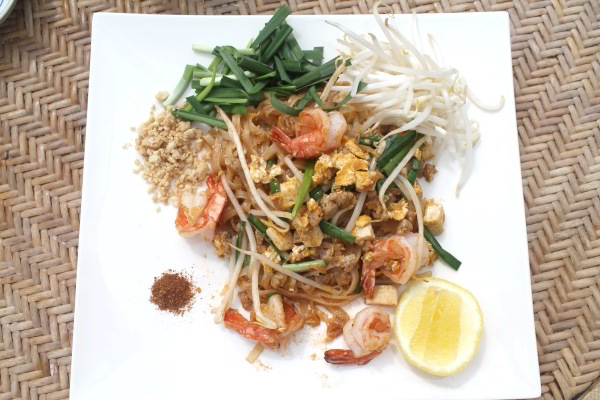 Porc and Prawn Pad Thai