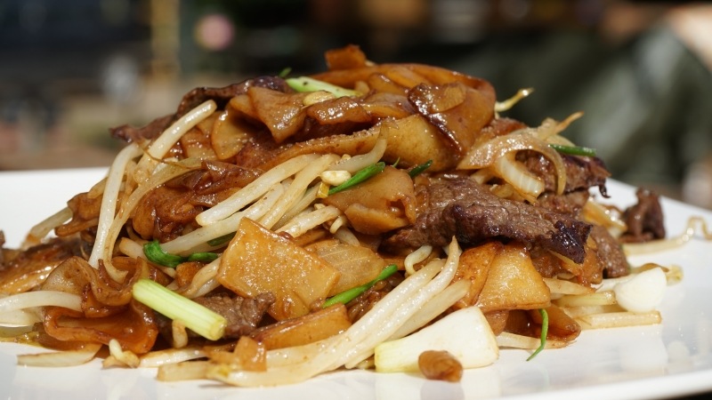 Stir-Fried Rice Noodles with Beef Recipe